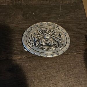 Silver Oval Belt Buckle with Intricate Design